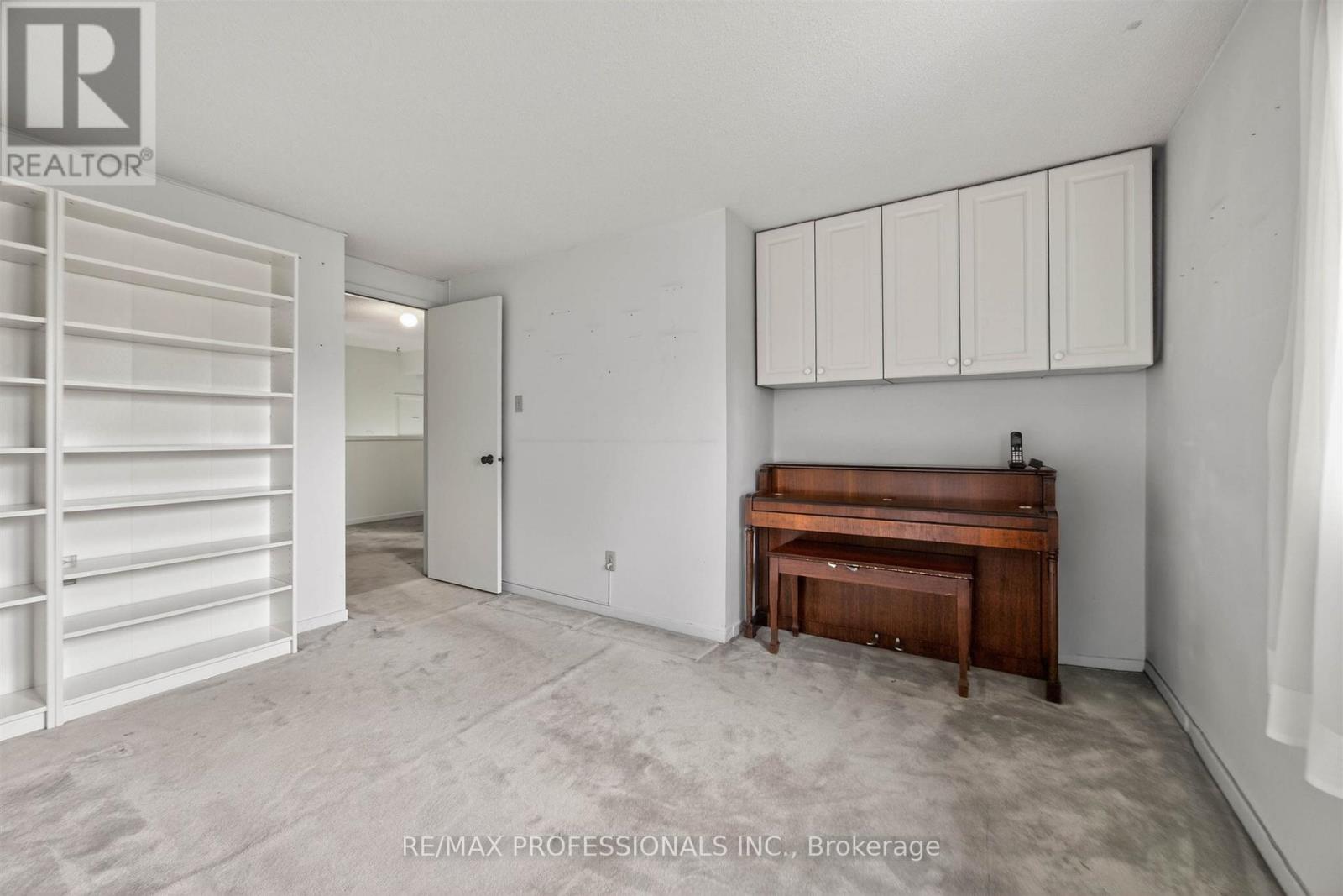 4 Bigham Crescent, Toronto, Ontario  M9C 5C6 - Photo 21 - W13443216
