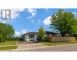 366 WILDWOOD DRIVE, Oakville, Ontario
