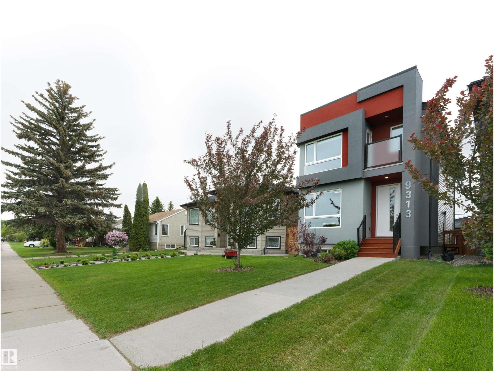 9313 152 St Nw, Edmonton, Alberta  T5R 1M8 - Photo 2 - E4493866