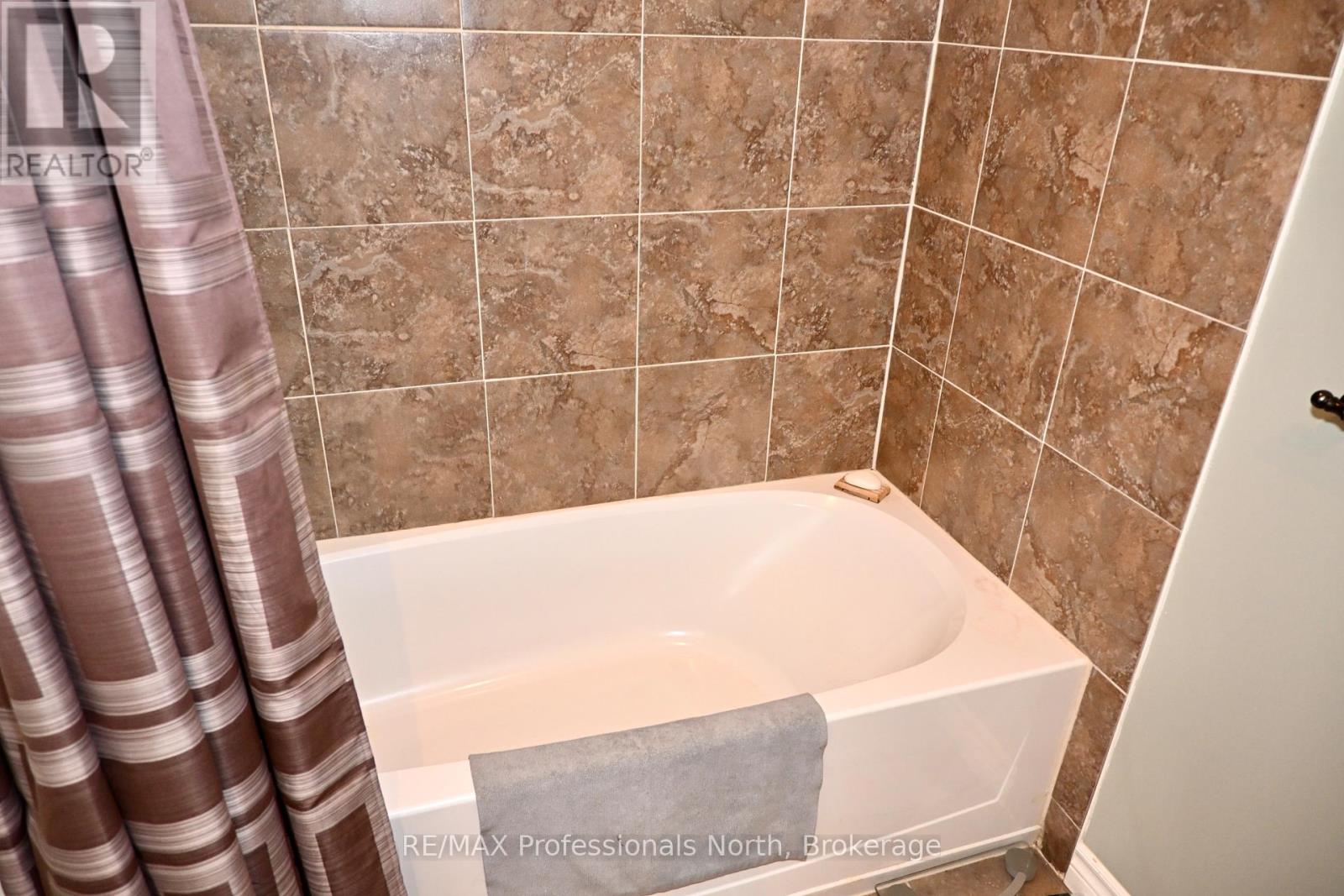 77 Hanes Road, Huntsville, Ontario  P1H 1M3 - Photo 20 - X13449190