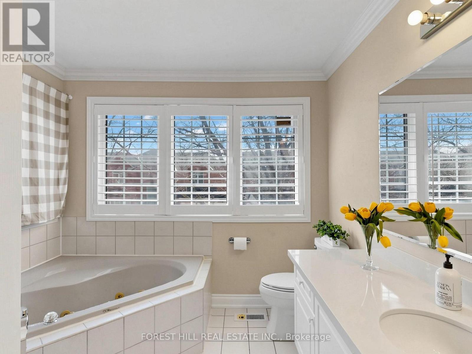 51 Winston Castle Drive, Markham, Ontario  L6C 2B5 - Photo 19 - N13449220