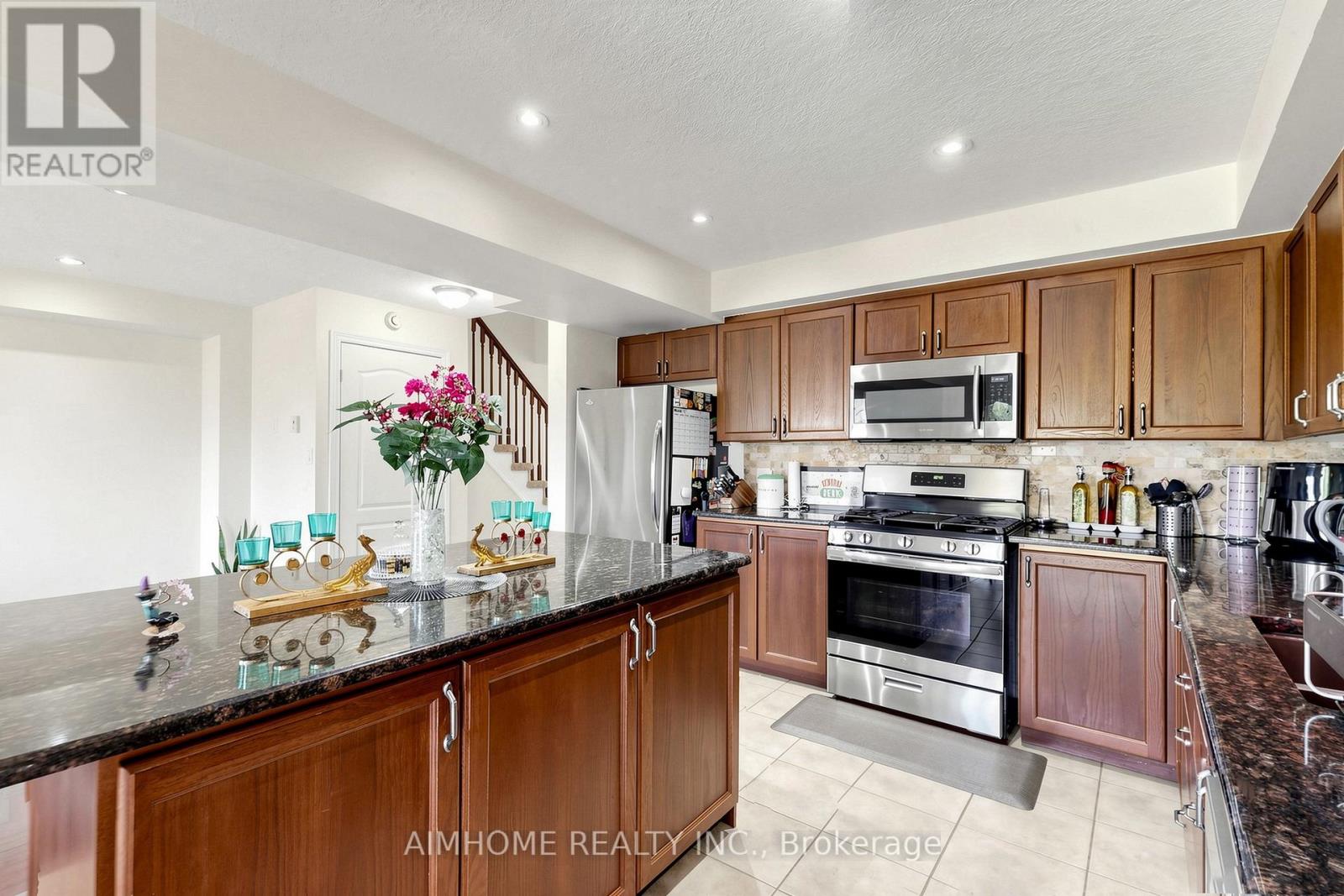 205 Huck Crescent, Kitchener, Ontario  N2N 0A3 - Photo 11 - X13449204