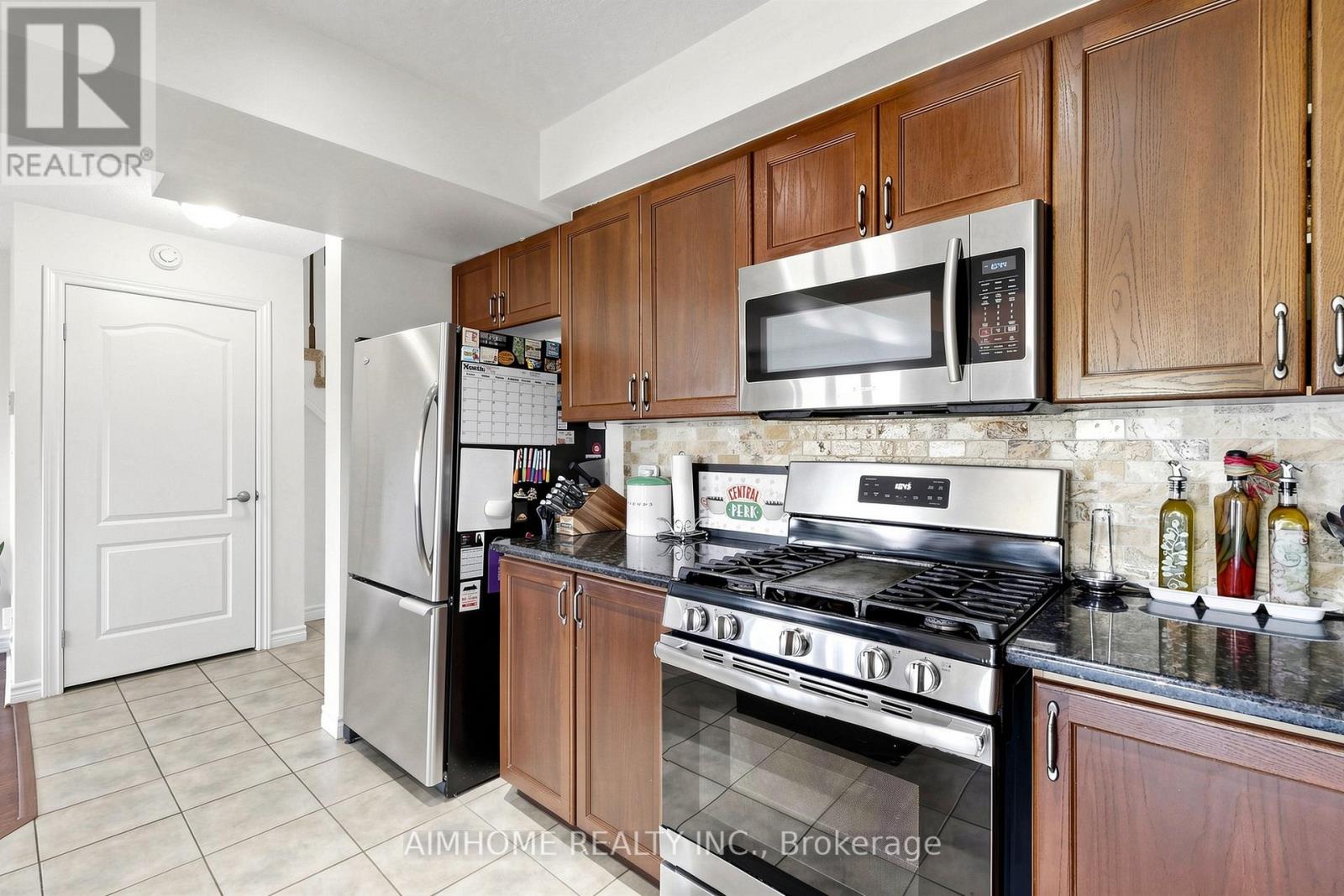 205 Huck Crescent, Kitchener, Ontario  N2N 0A3 - Photo 13 - X13449204