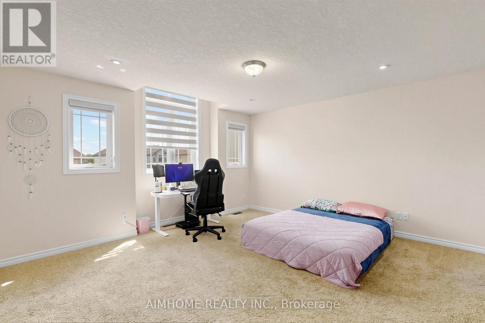 205 Huck Crescent, Kitchener, Ontario  N2N 0A3 - Photo 23 - X13449204