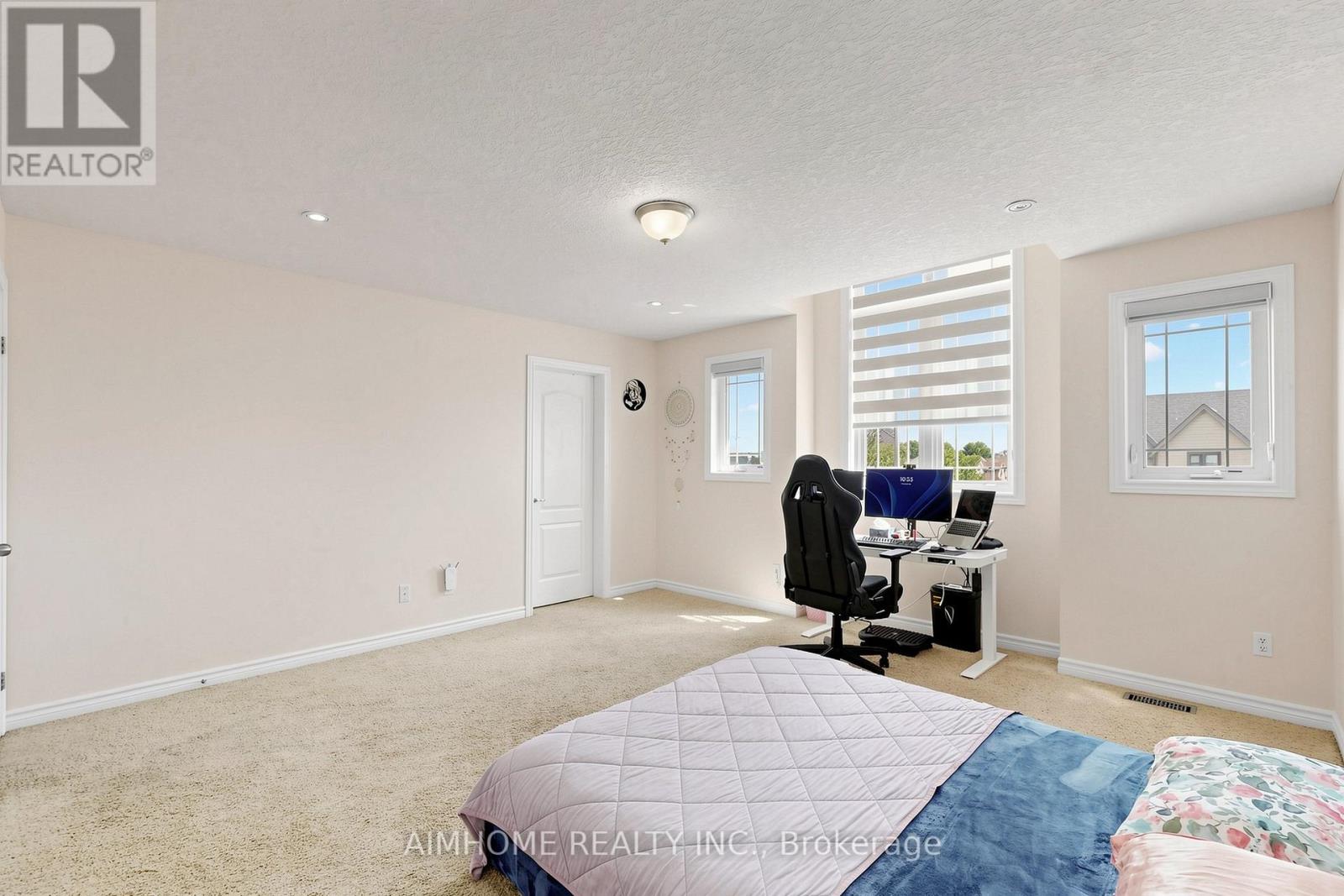 205 Huck Crescent, Kitchener, Ontario  N2N 0A3 - Photo 26 - X13449204