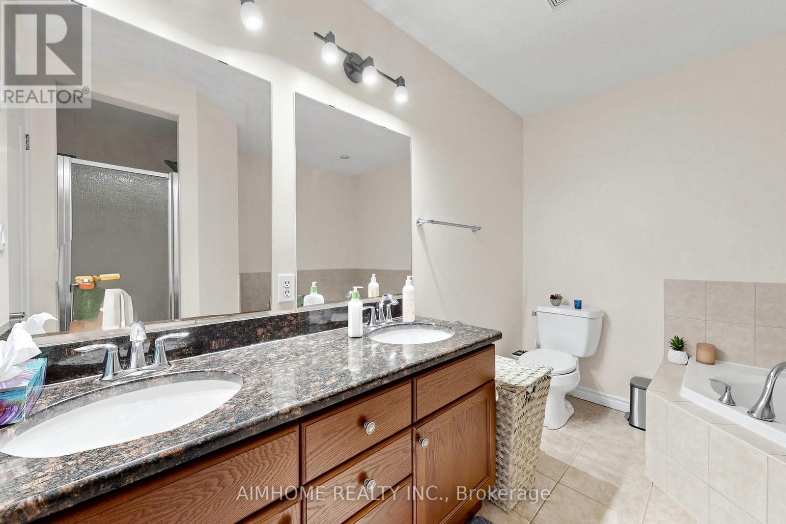 205 Huck Crescent, Kitchener, Ontario  N2N 0A3 - Photo 27 - X13449204
