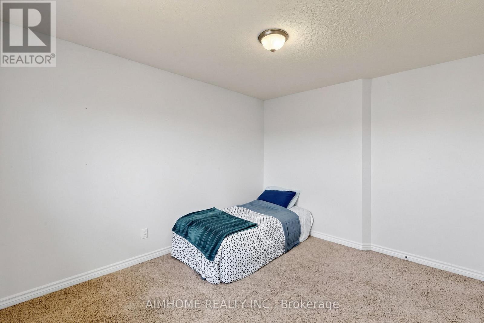 205 Huck Crescent, Kitchener, Ontario  N2N 0A3 - Photo 29 - X13449204