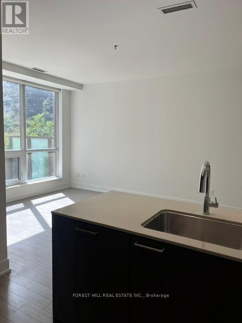 Th2 - 310 Tweedsmuir Avenue, Toronto, Ontario  M5P 2Y2 - Photo 13 - C13103788
