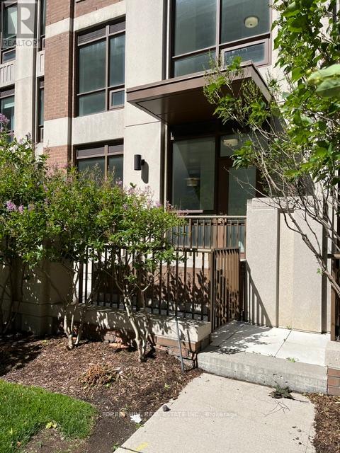 Th2 - 310 Tweedsmuir Avenue, Toronto, Ontario  M5P 2Y2 - Photo 5 - C13103788