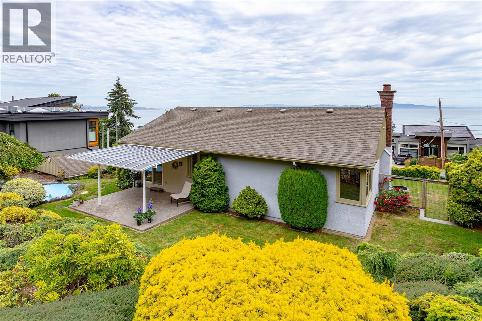 922 Claremont Ave, Saanich, British Columbia  V8Z 2G4 - Photo 35 - 1040534