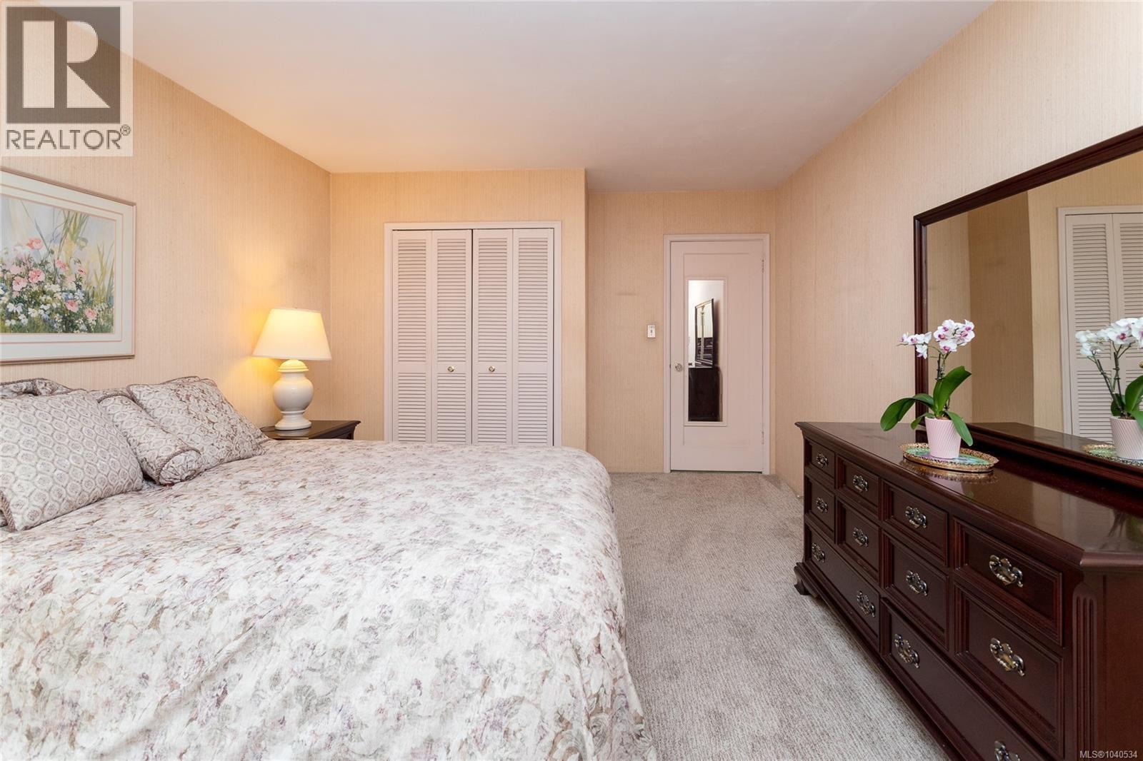 922 Claremont Ave, Saanich, British Columbia  V8Z 2G4 - Photo 20 - 1040534
