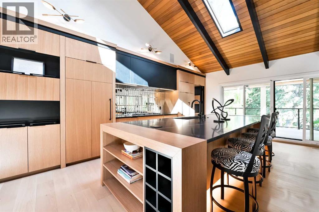 201 Eagle Ridge Drive Sw, Calgary, Alberta  T2V 2V6 - Photo 11 - A2318443
