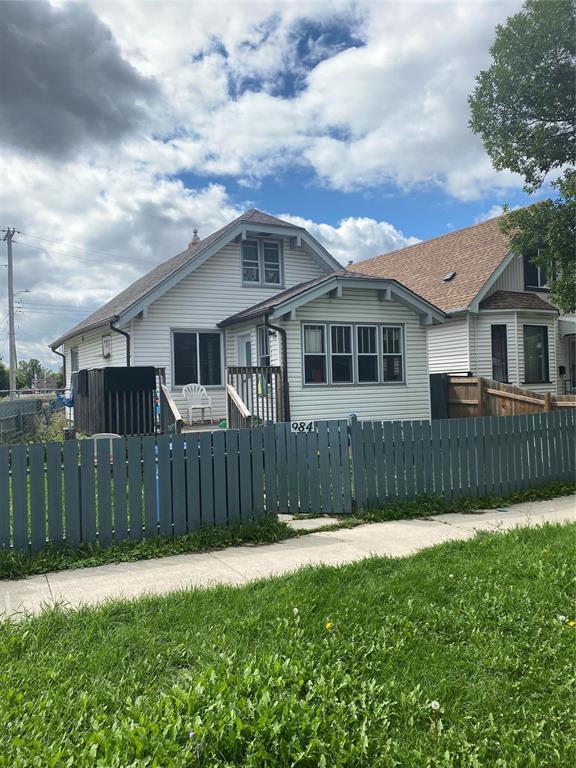 984 Alfred Avenue, Winnipeg, Manitoba  R3X 0V4 - Photo 0 - 202605353