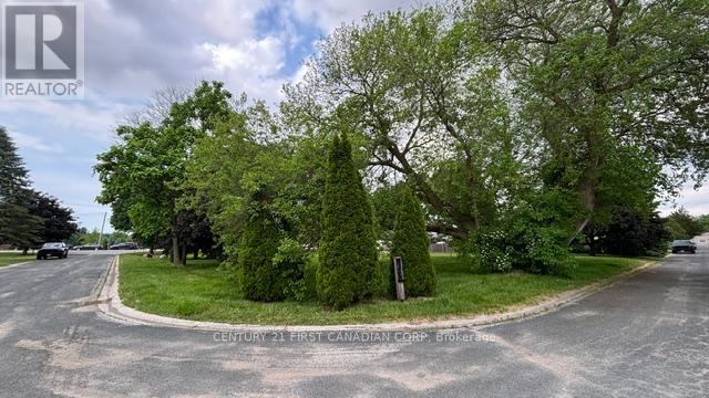 3877 Lasalle Line, Enniskillen, Ontario  N0N 1R0 - Photo 8 - X13449268