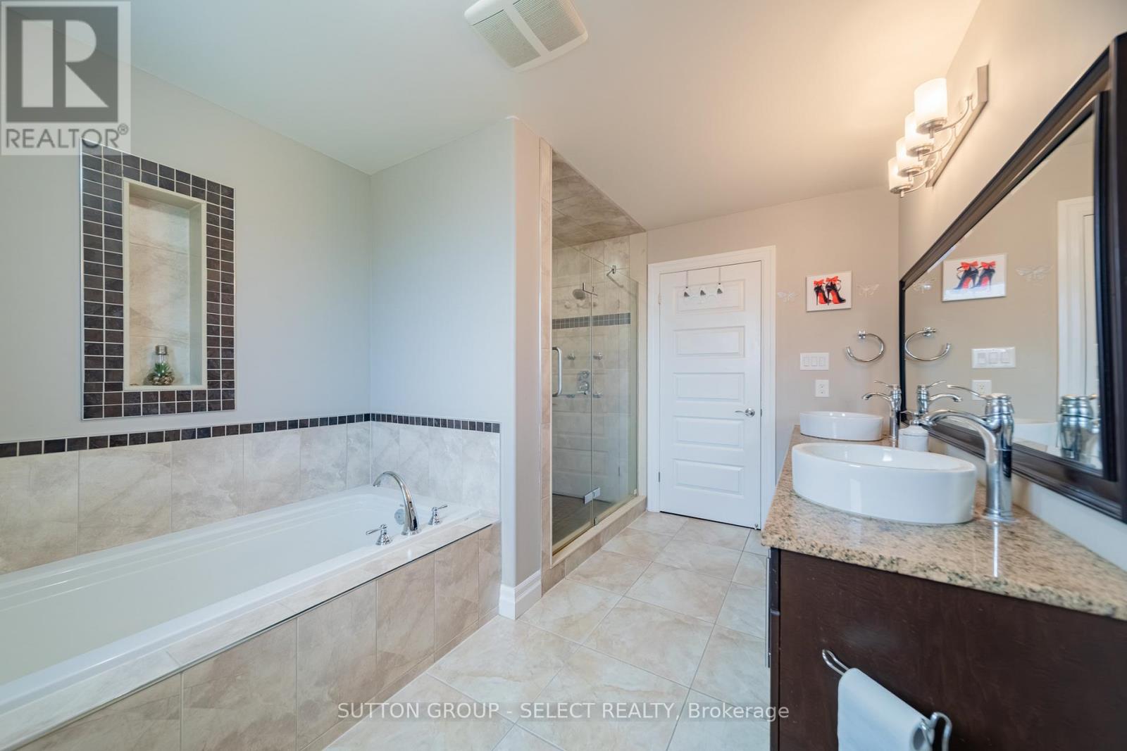 2229 Cardinal Court, London South, Ontario  N6M 0C2 - Photo 25 - X13449292