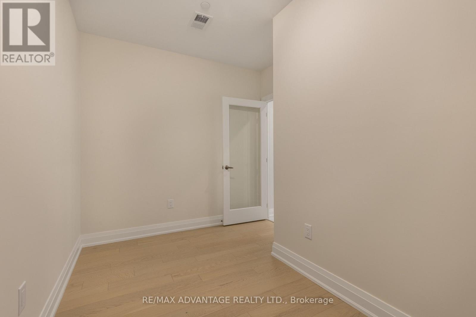 214 - 1975 Fountain Grass Drive, London South, Ontario  N6K 0M3 - Photo 12 - X13449342