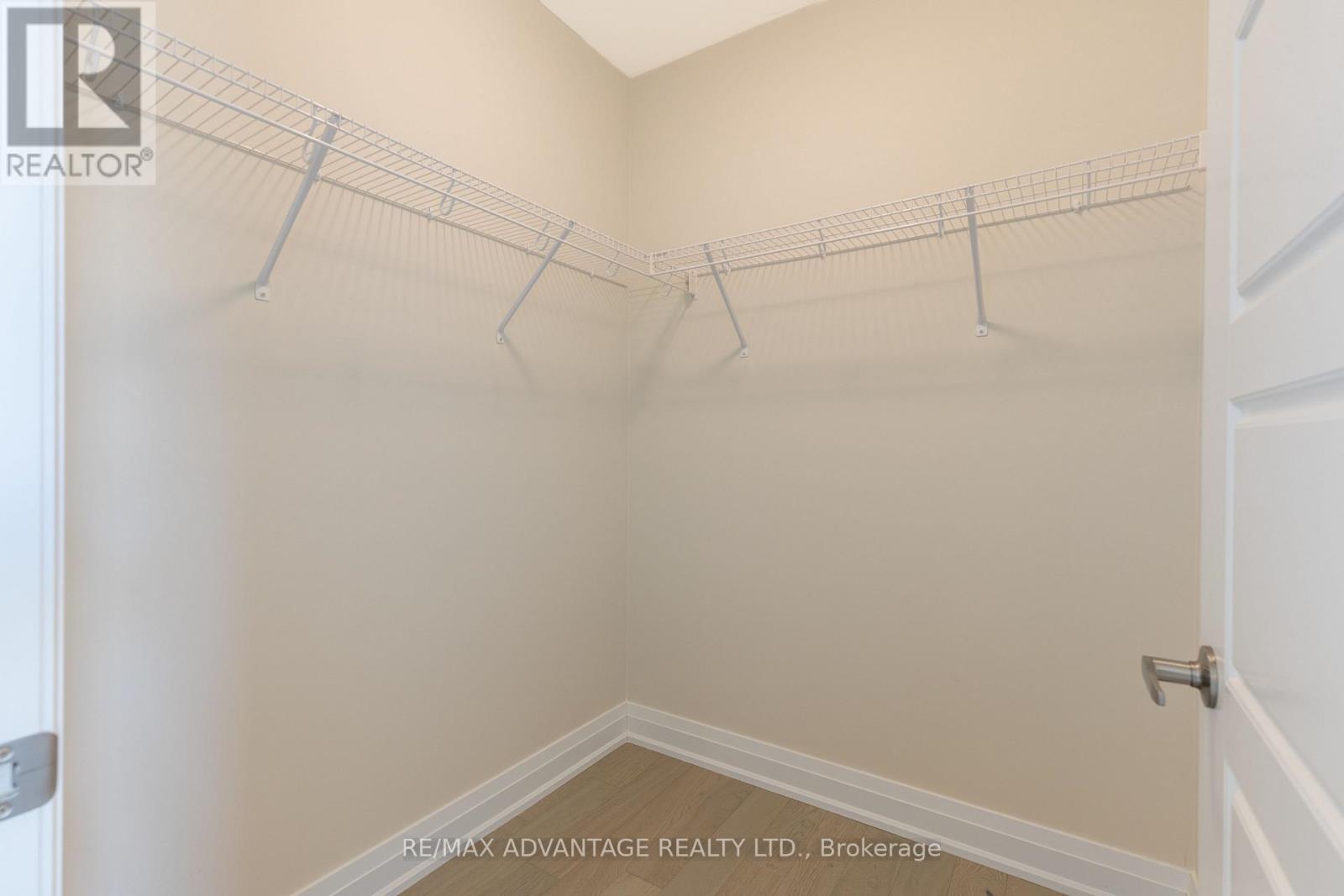 214 - 1975 Fountain Grass Drive, London South, Ontario  N6K 0M3 - Photo 6 - X13449342