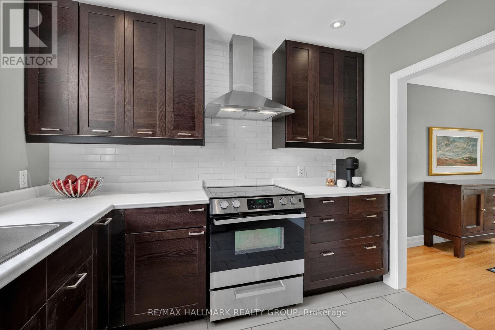90 Southern Drive, Ottawa, Ontario  K1S 0P6 - Photo 12 - X13449250