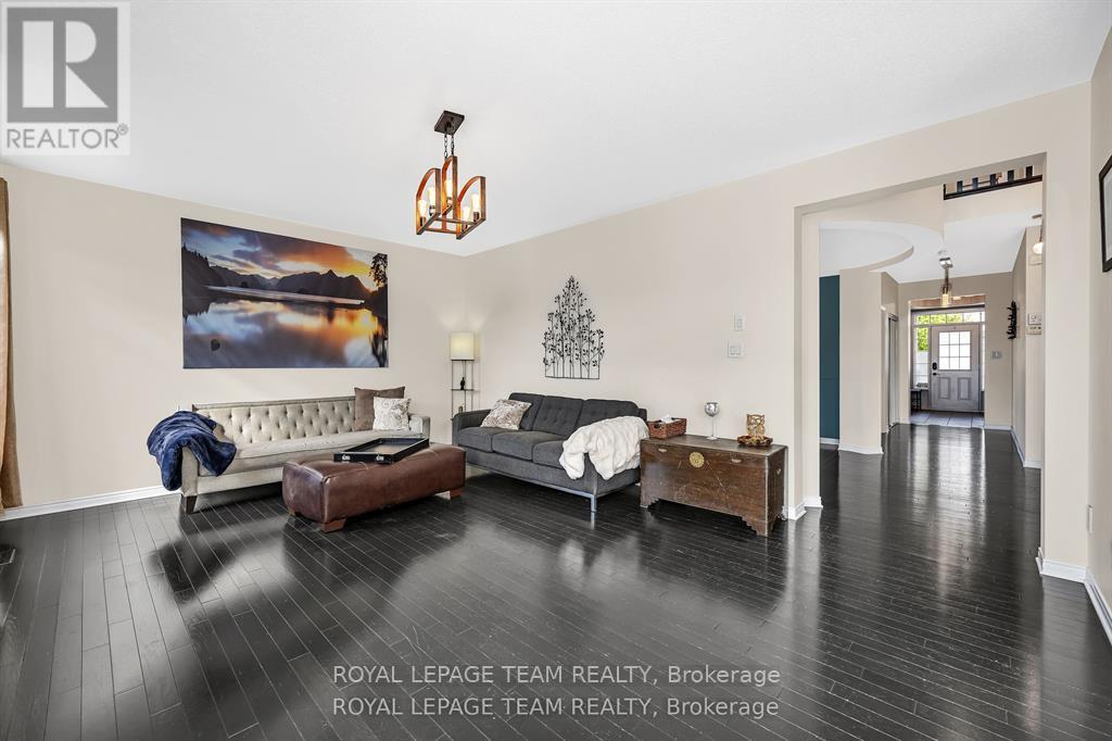 200 Kinloch Court, Ottawa, Ontario  K2J 5S9 - Photo 10 - X13449302