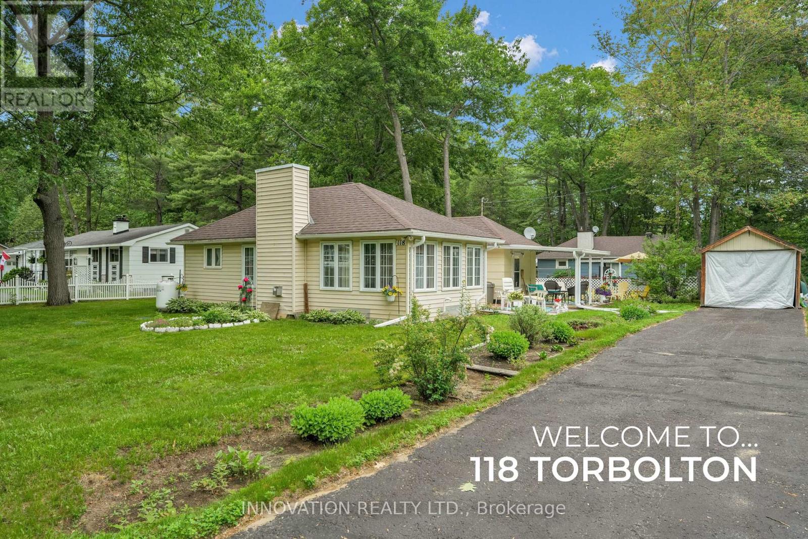118 TORBOLTON STREET, Ottawa, Ontario