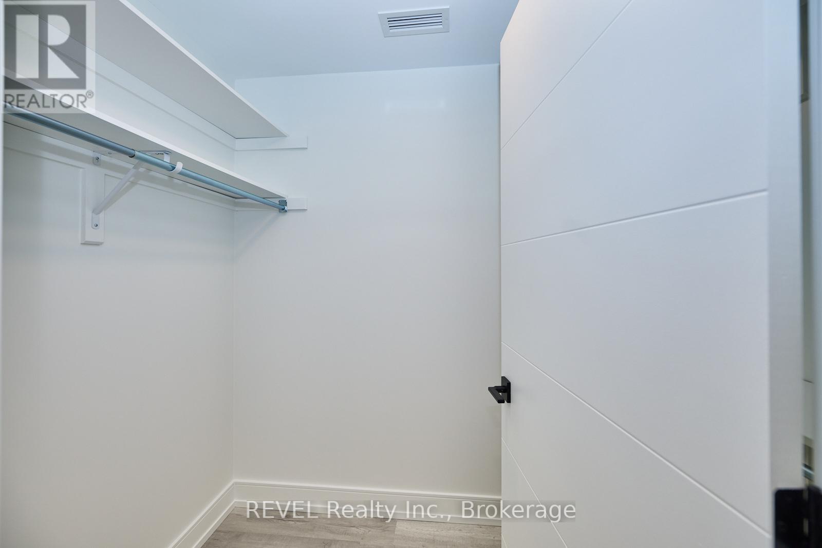 503 - 300b Fourth Avenue, St. Catharines, Ontario  L2S 0E6 - Photo 10 - X13449380