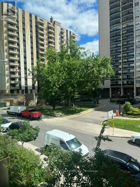 Th4 - 310 Tweedsmuir Avenue, Toronto, Ontario  M5P 2Y2 - Photo 36 - C13103846