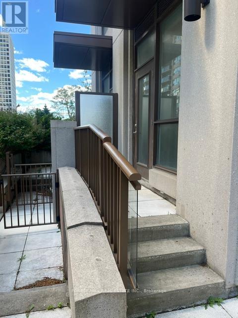 Th4 - 310 Tweedsmuir Avenue, Toronto, Ontario  M5P 2Y2 - Photo 8 - C13103846