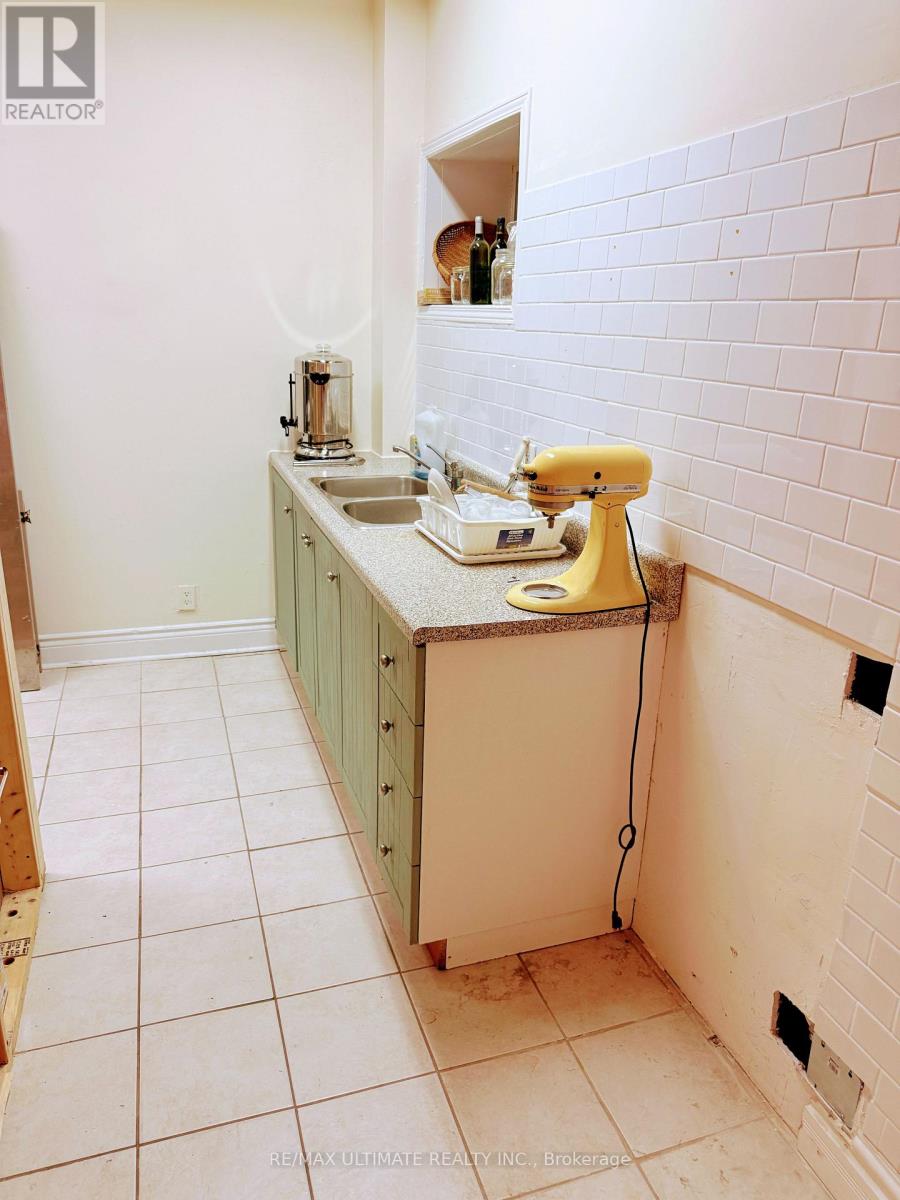 397 Vaughan Road, Toronto, Ontario M6C 2N8 - Photo 18 - C13428538