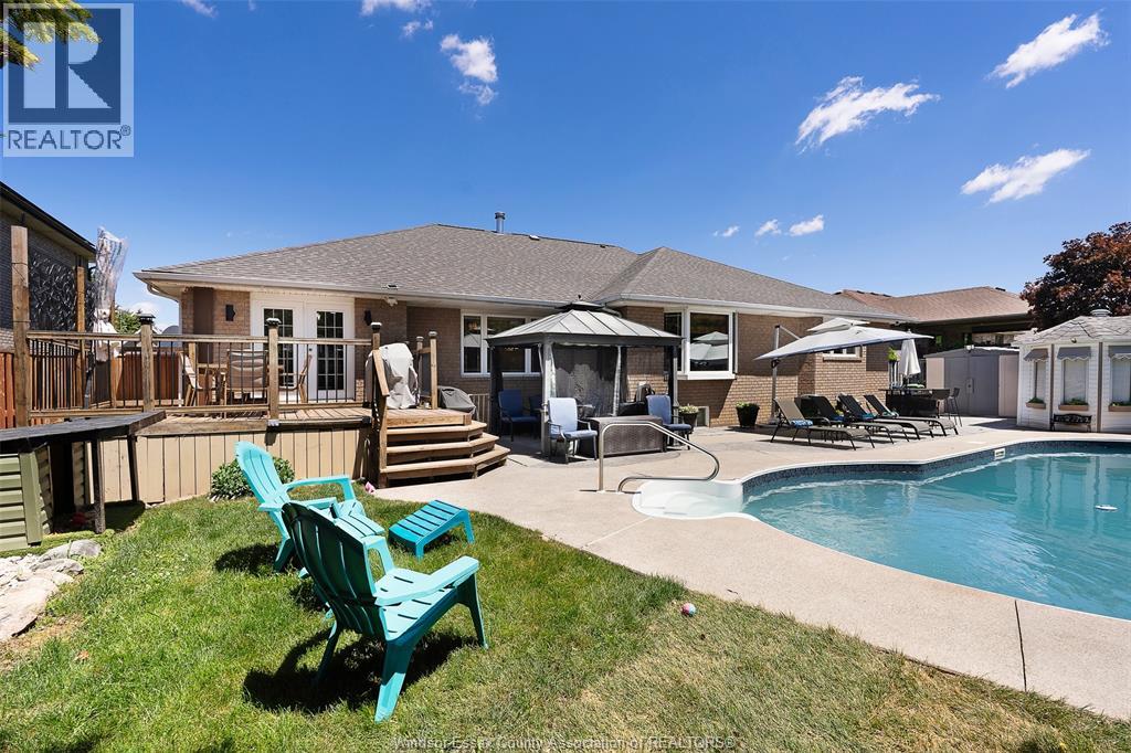 12339 Funaro Crescent, Tecumseh, Ontario  N9K 1B2 - Photo 41 - 26014190