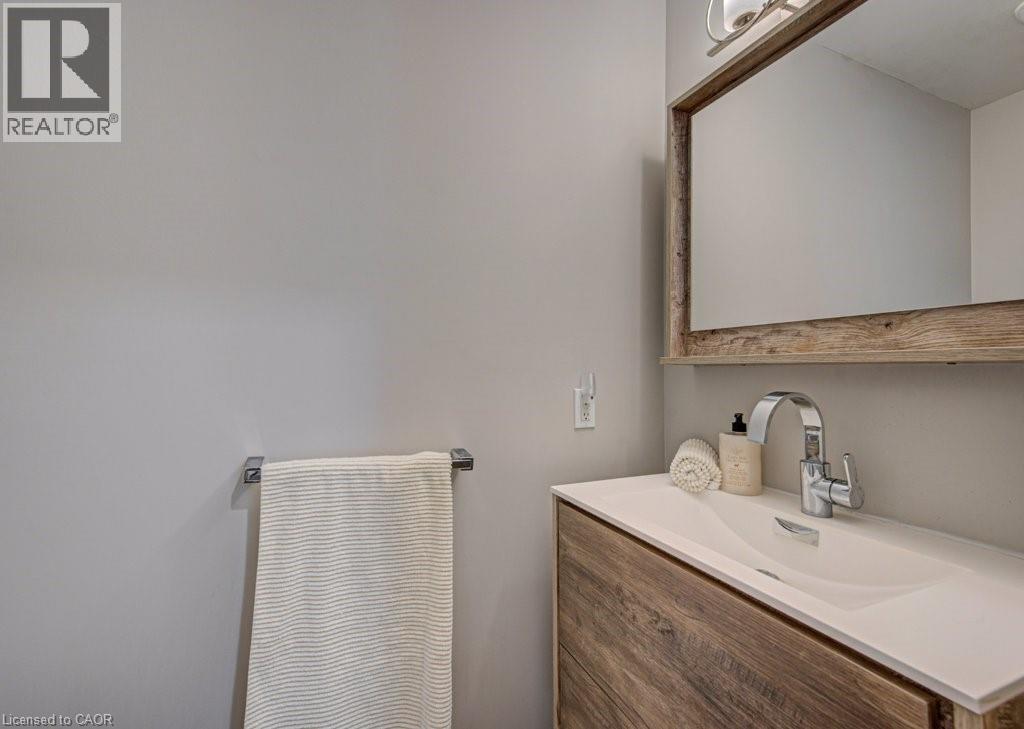 387 Stillmeadow Circle, Waterloo, Ontario  N2L 5M1 - Photo 21 - 40835169