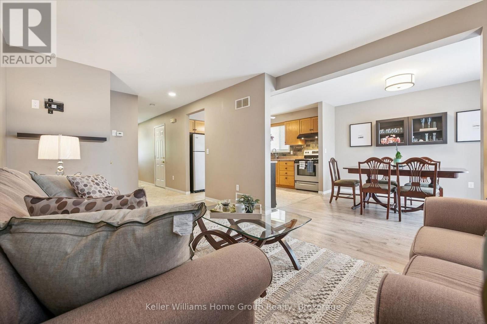 5 Law Drive, Guelph (Grange Road), Ontario N1E 7G3 - Photo 10 - X13449276