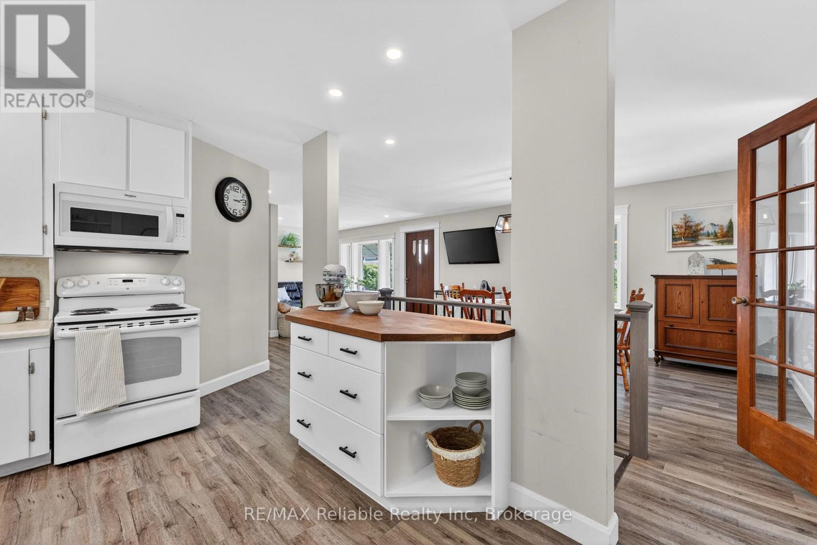 38104 Blyth Road, Ashfield-Colborne-Wawanosh (Colborne), Ontario  N7A 3Y2 - Photo 11 - X13449366