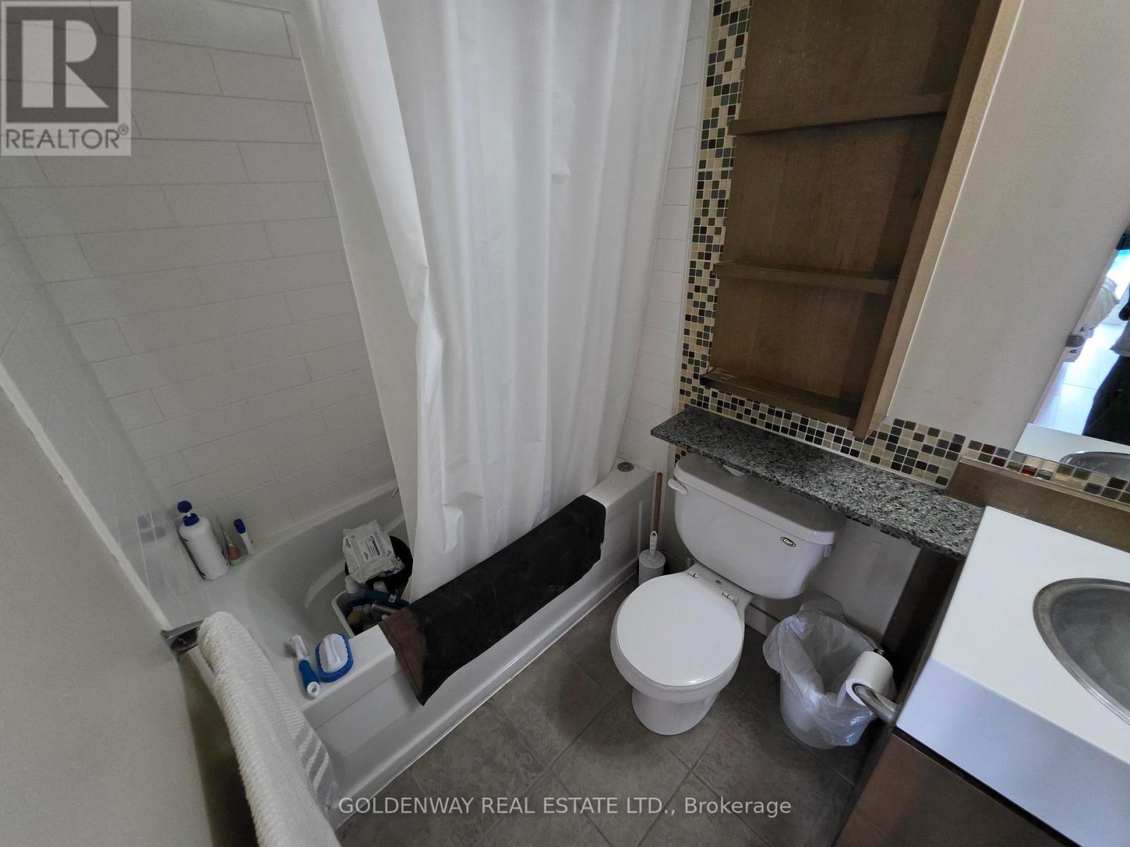 808 - 35 Mariner Terrace, Toronto, Ontario  M5V 3V9 - Photo 10 - C13446020