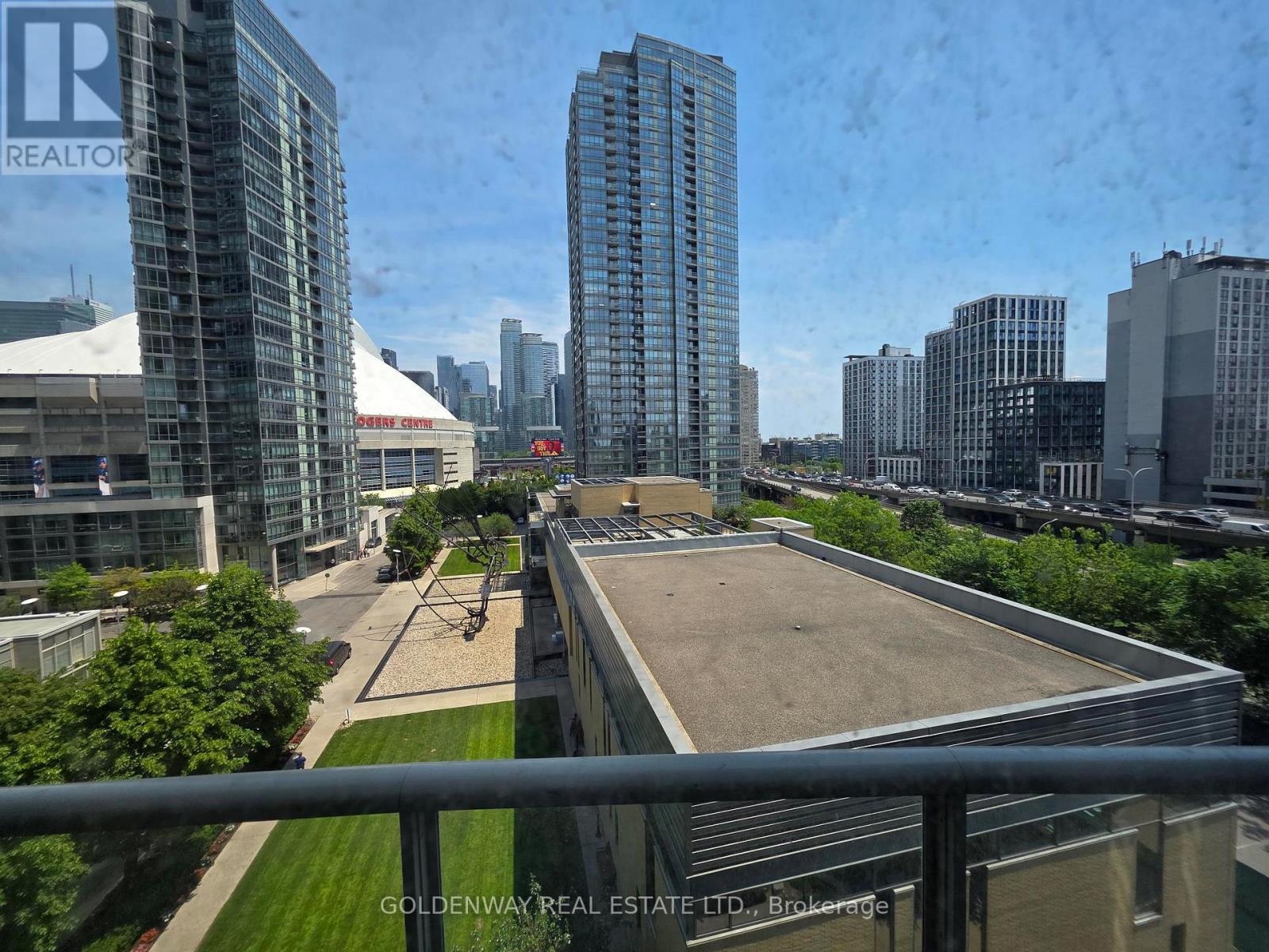 808 - 35 Mariner Terrace, Toronto, Ontario  M5V 3V9 - Photo 8 - C13446020