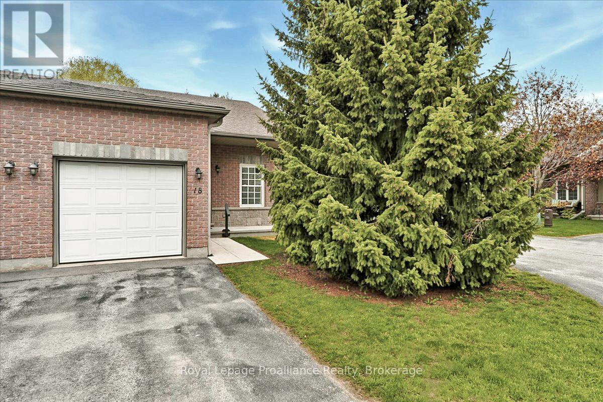 18 - 1 Rosemary Court, Prince Edward County, Ontario K0K 2T0 - Photo 2 - X13136784