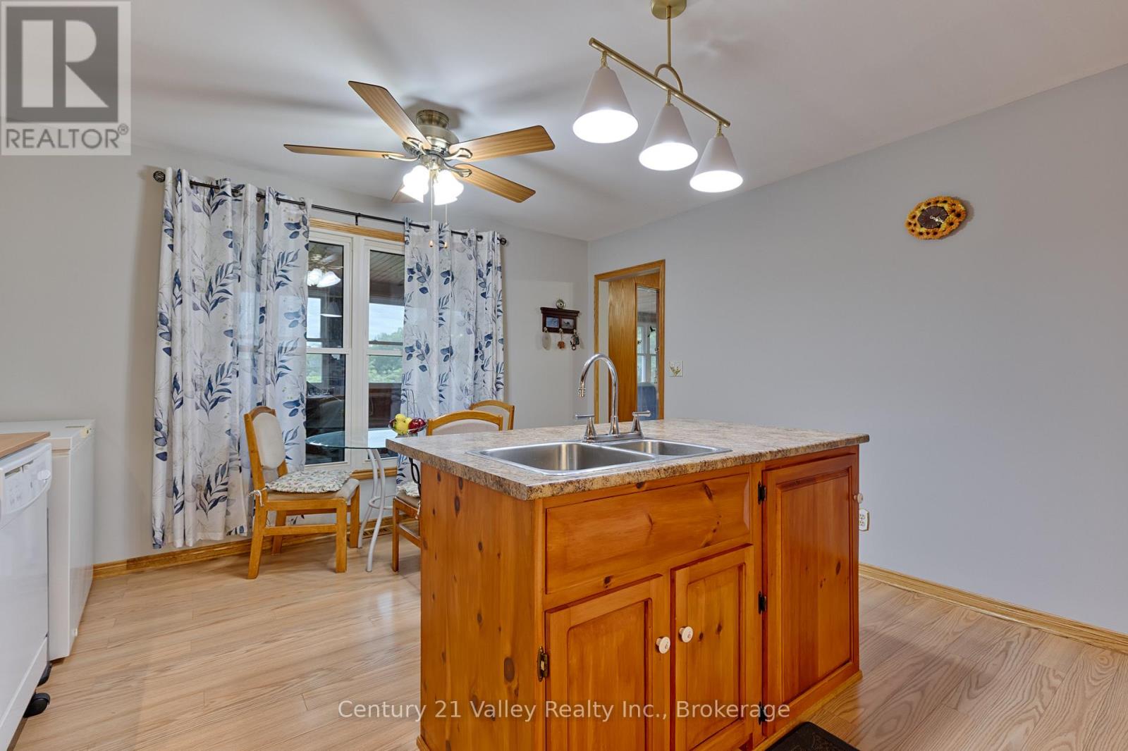 1220 Westross Road, Whitewater Region, Ontario  K0J 1K0 - Photo 17 - X13445906