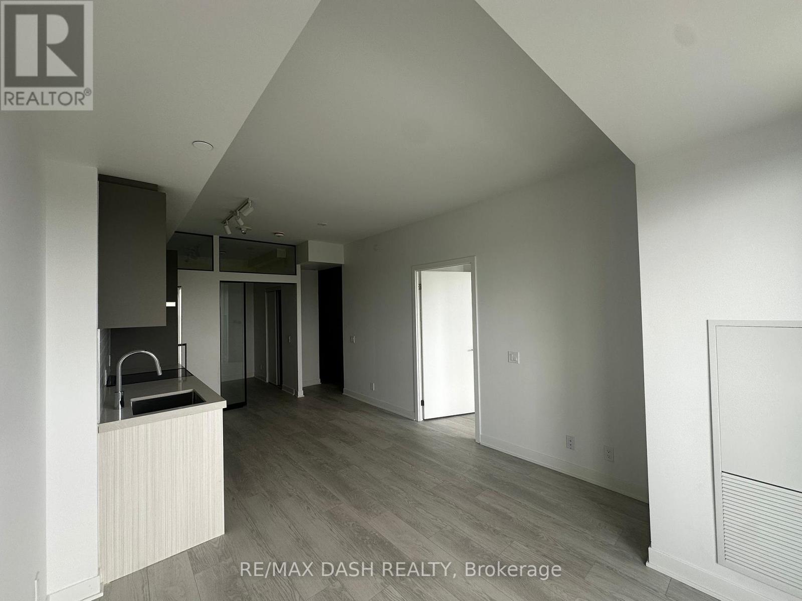 506 - 10 Flavelle Trail, Vaughan, Ontario  L4L 1V8 - Photo 13 - N13449248