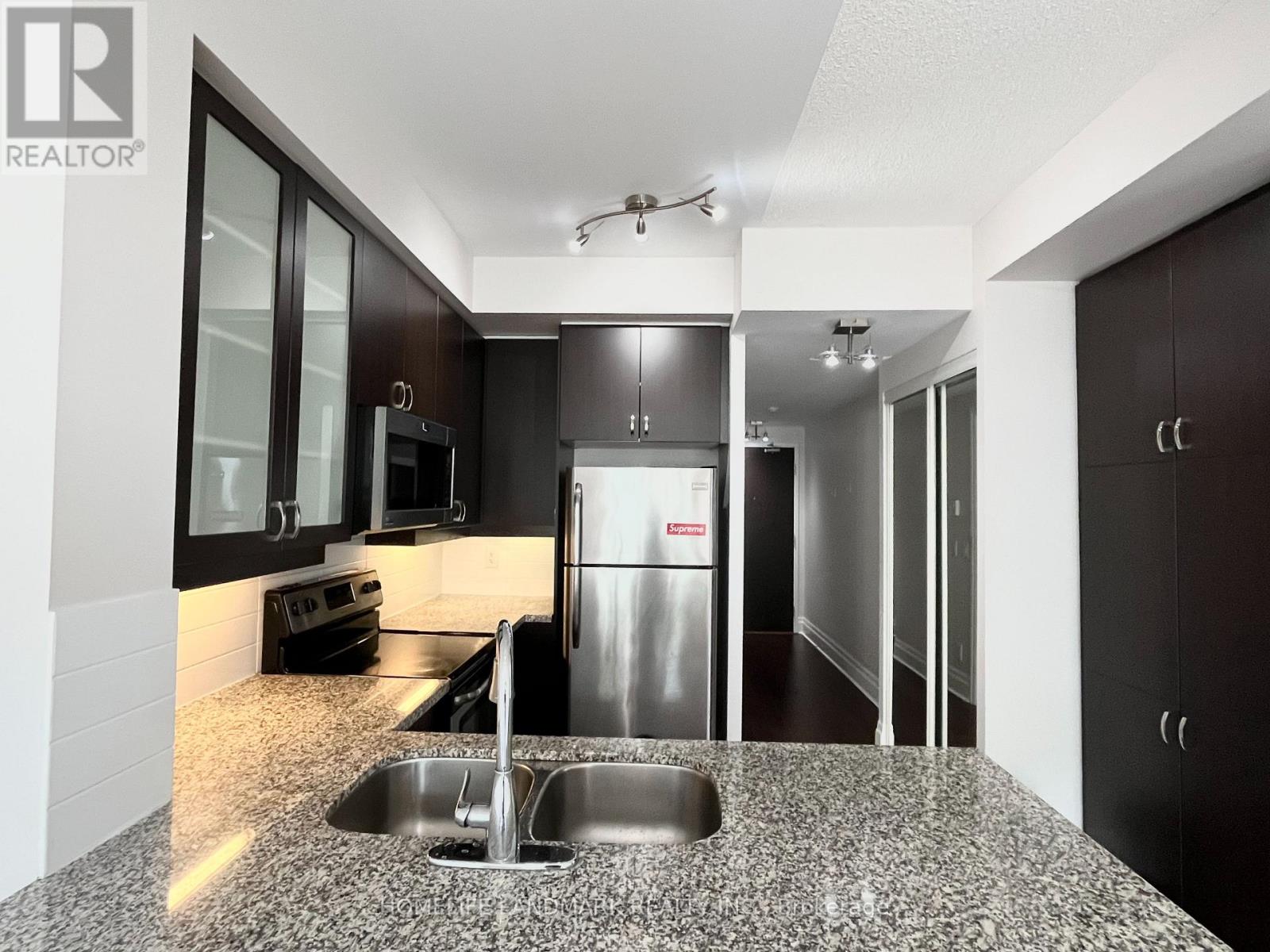 905 - 111 Upper Duke Crescent, Markham, Ontario  L6G 0C8 - Photo 3 - N13449286