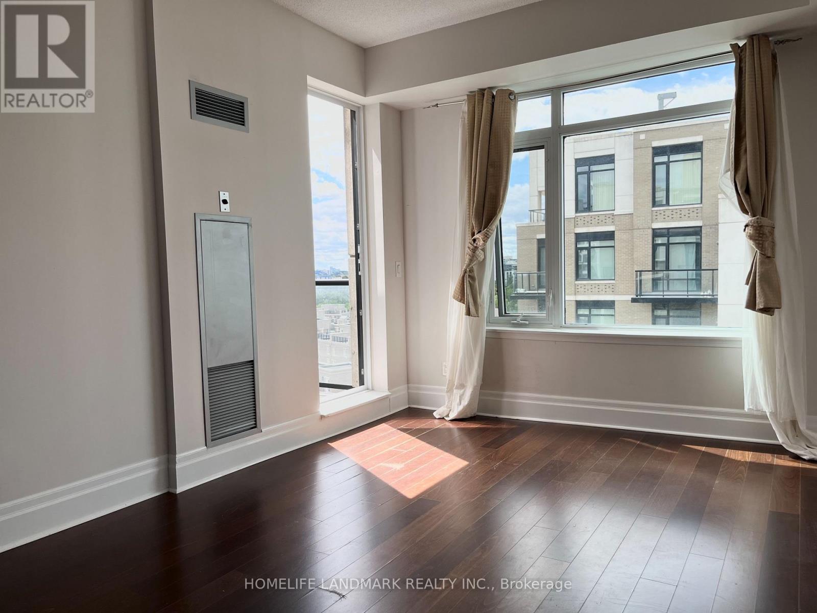 905 - 111 Upper Duke Crescent, Markham, Ontario  L6G 0C8 - Photo 8 - N13449286