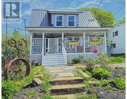 7 Lorne Street, Springhill, Nova Scotia