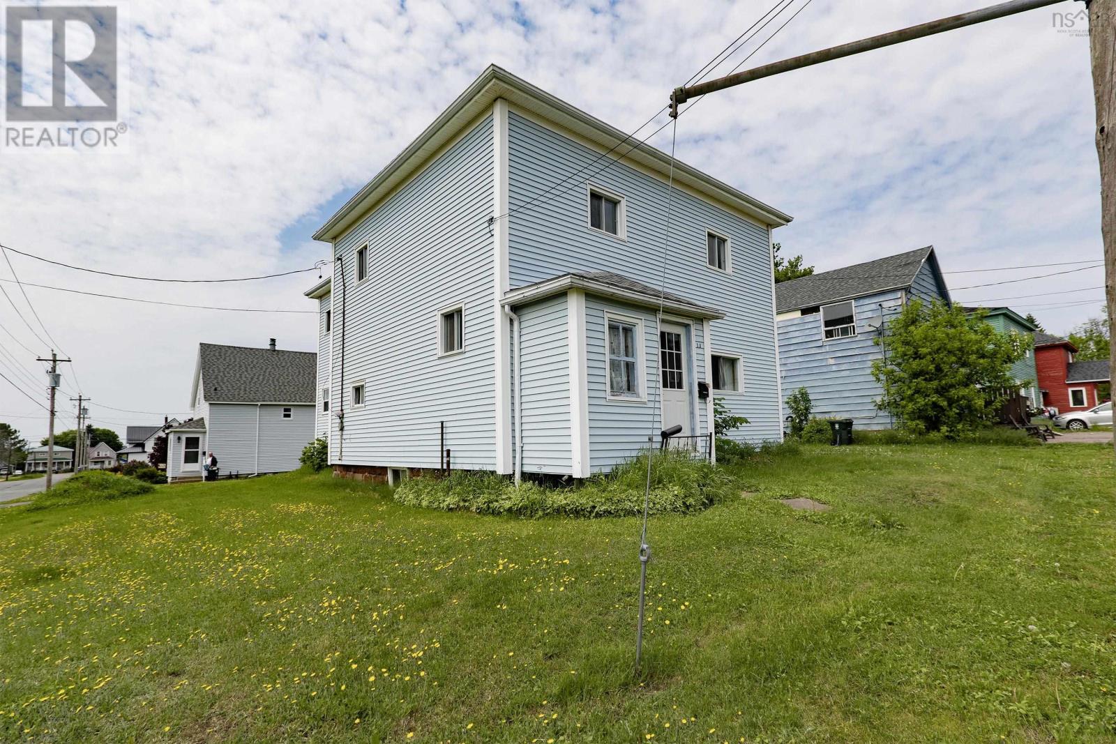 13 Erncliffe Street, Amherst, Nova Scotia  B4H 1A7 - Photo 4 - 202613634