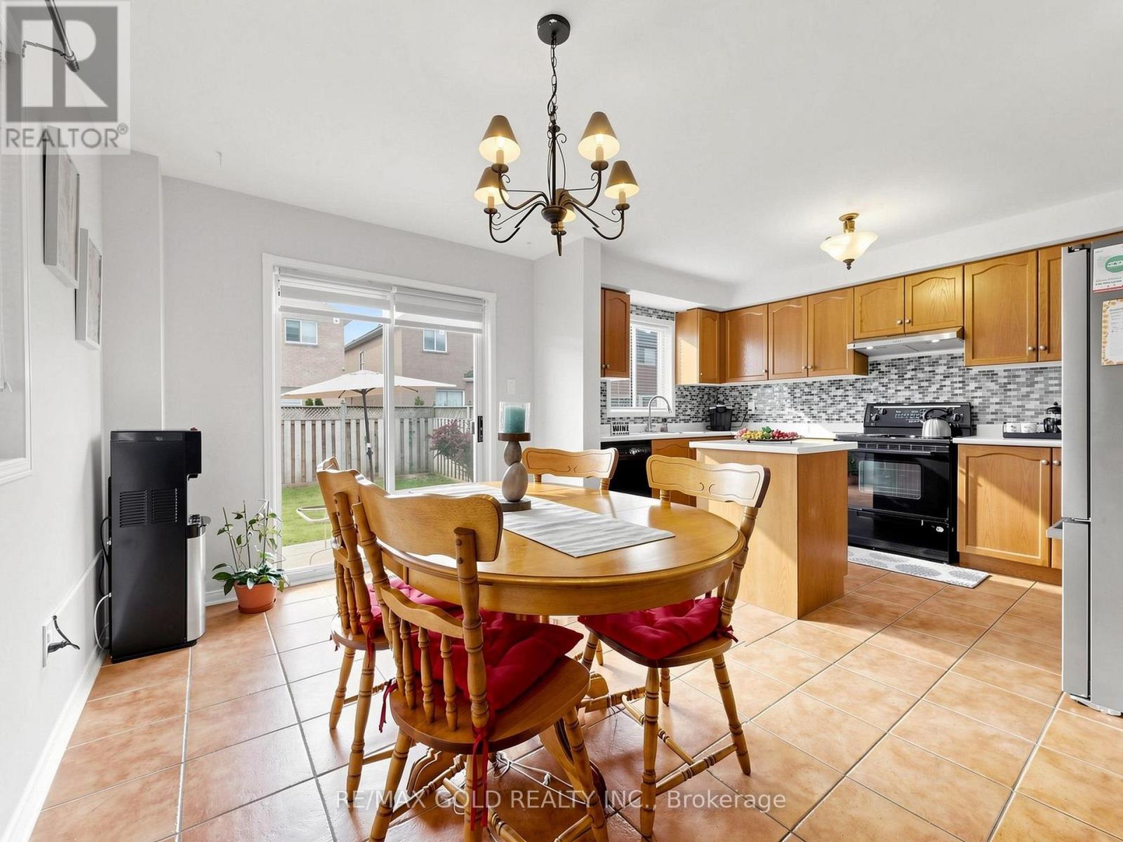 110 Tiller Trail, Brampton, Ontario  L6X 4S8 - Photo 17 - W13449312