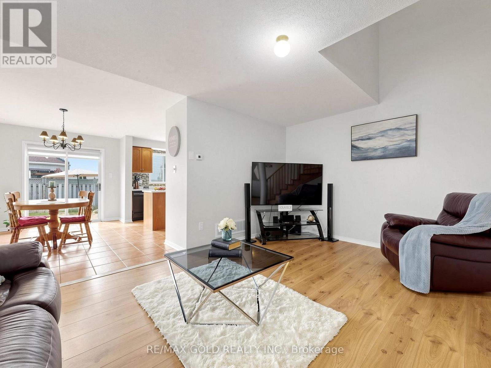 110 Tiller Trail, Brampton, Ontario  L6X 4S8 - Photo 6 - W13449312
