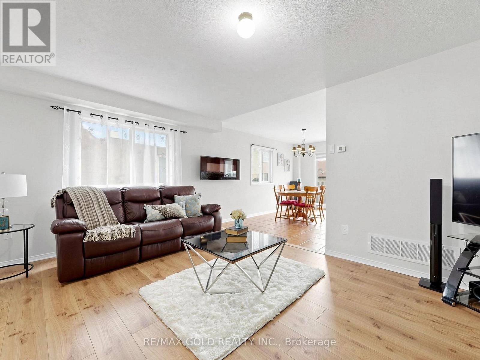 110 Tiller Trail, Brampton, Ontario  L6X 4S8 - Photo 7 - W13449312
