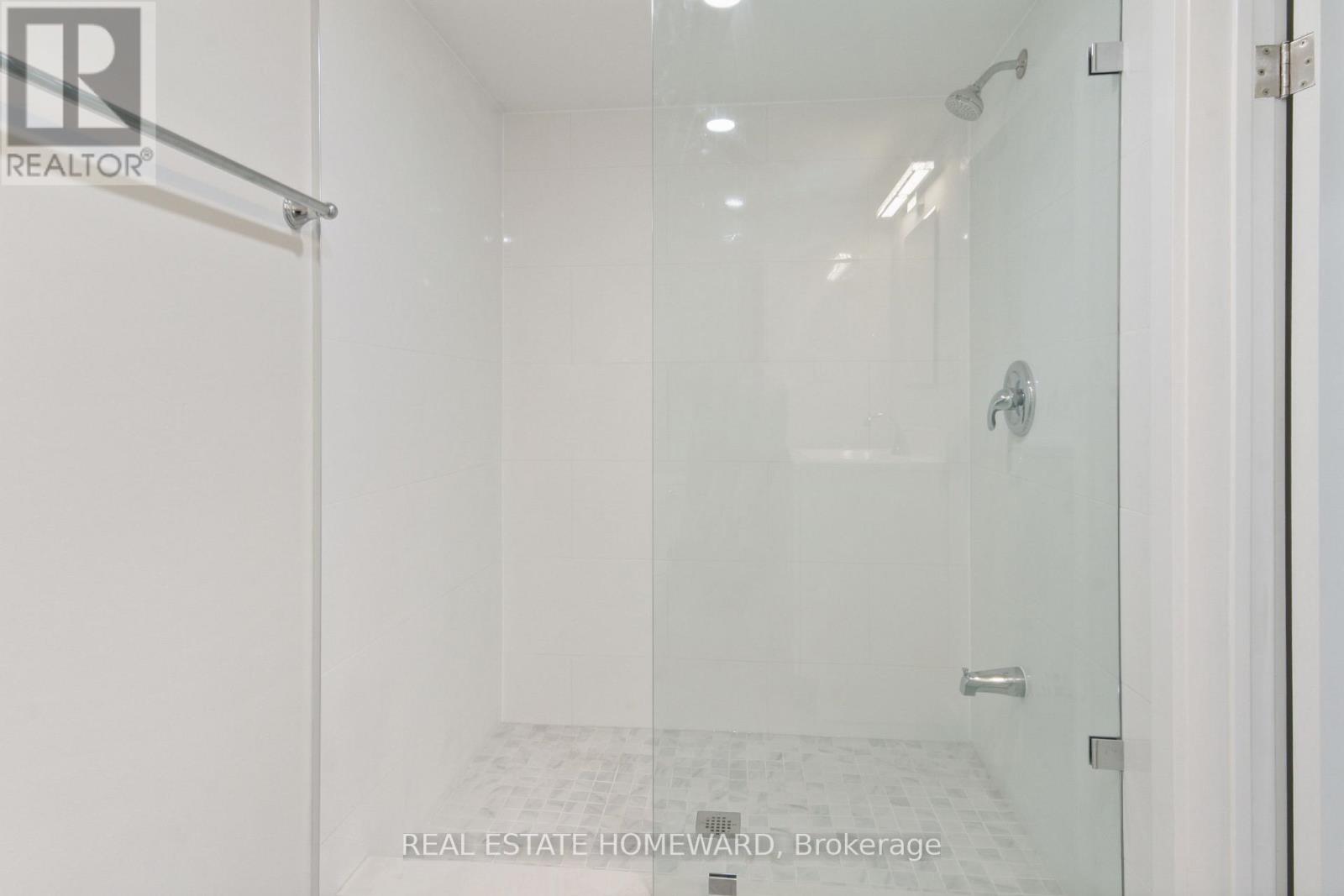 Lower - 486 Delaware Avenue, Toronto, Ontario  M6H 2T9 - Photo 8 - W13449374