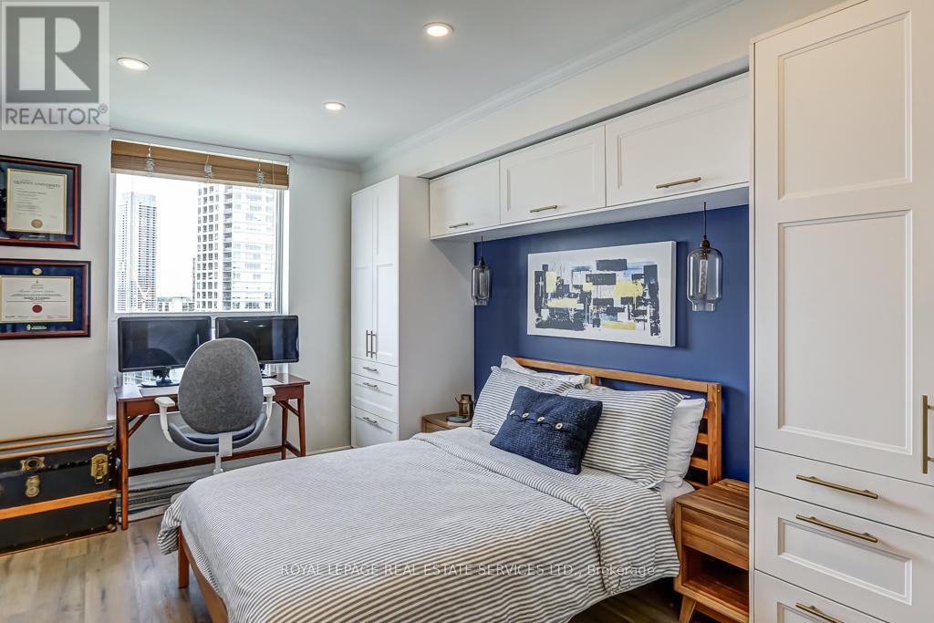 Ph23 - 77 Maitland Place, Toronto, Ontario  M4Y 2V6 - Photo 16 - C13448444