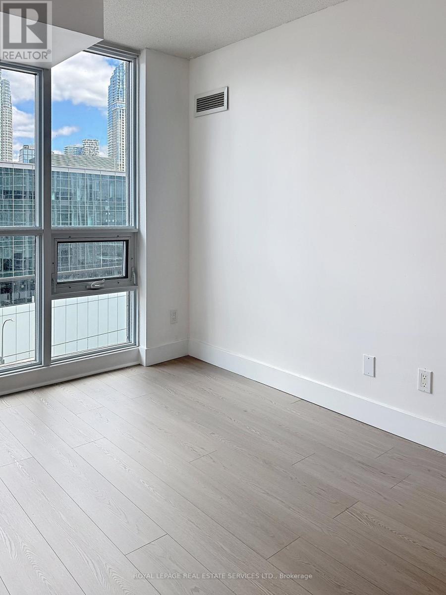 1204 - 18 Harbour Street, Toronto, Ontario  M5J 2Z6 - Photo 8 - C13445494