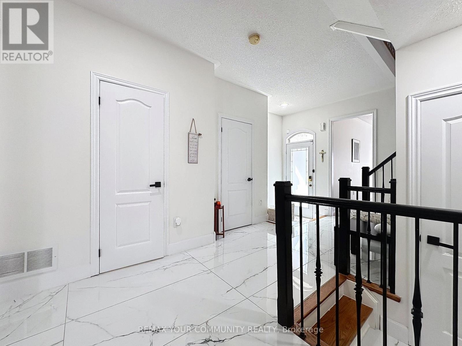 15 Bellefontaine Court, Vaughan, Ontario  L6A 4A7 - Photo 19 - N13441724