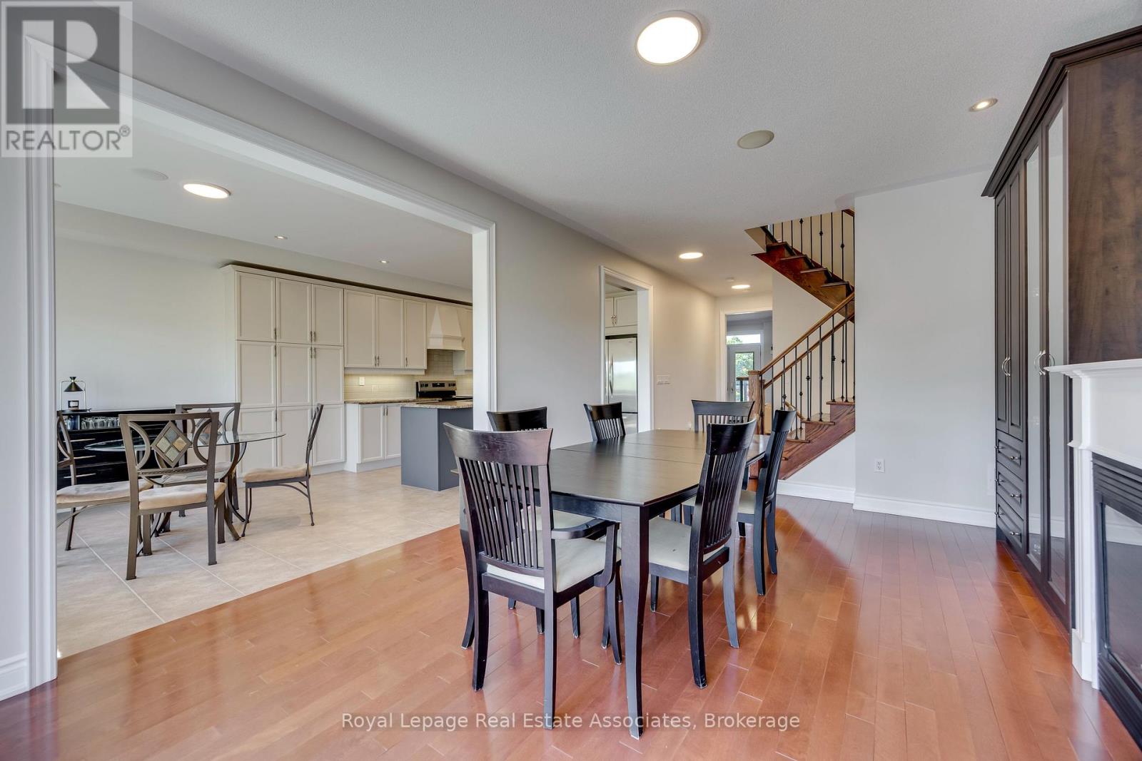 5453 Bestview Way, Mississauga, Ontario  L5M 0B1 - Photo 8 - W13229706