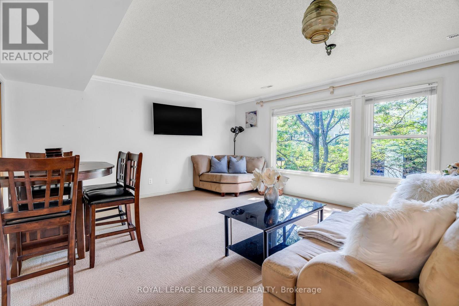 55 - 461 Beechwood Place, Waterloo, Ontario  N2T 2N8 - Photo 3 - X12976350